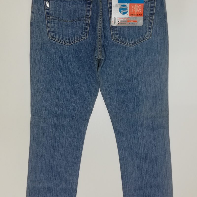 Spodnie jeansowe firmy Pepe Jeans model F22 C17