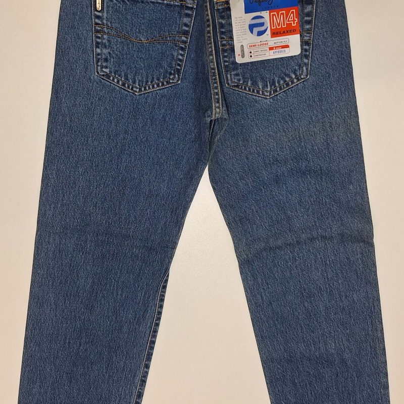 Spodnie jeansowe firmy Pepe Jeans proste nogawki model M4 C21