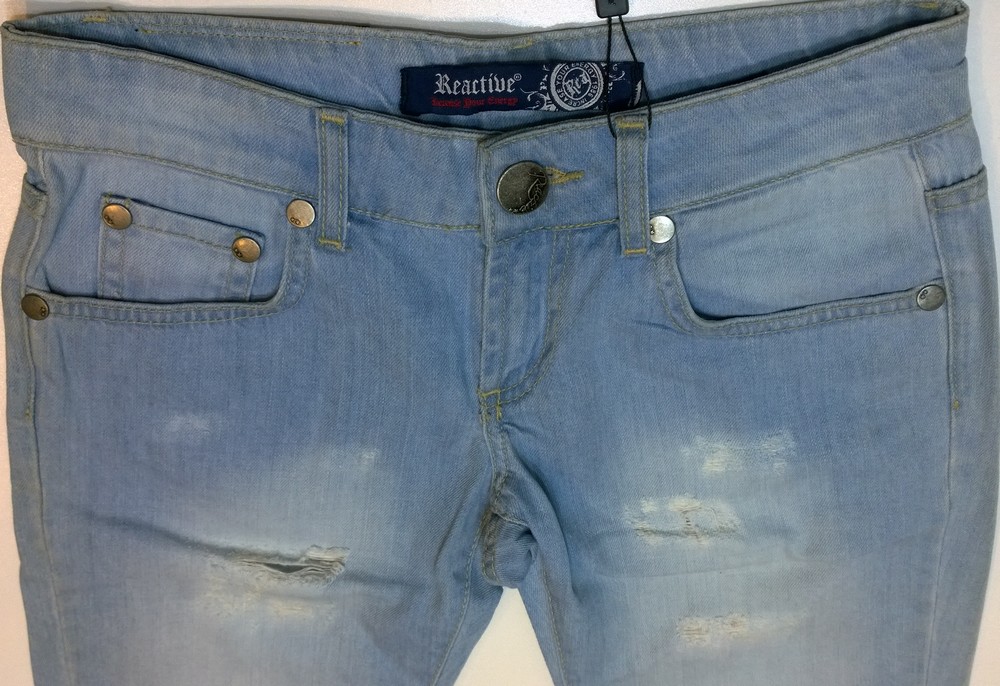 Spodenki jeansowe damskie biodrówki krótkie przecierane firma Reactive model 2682 6066 - obrazek 2